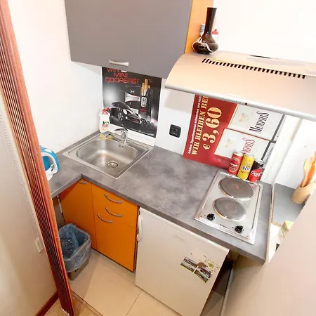 Sneki Apartment *