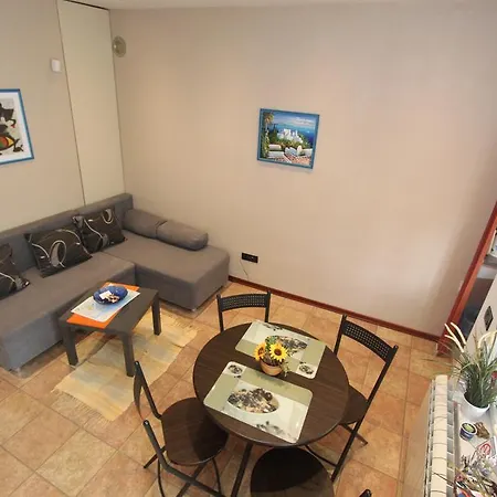 Sneki Apartment